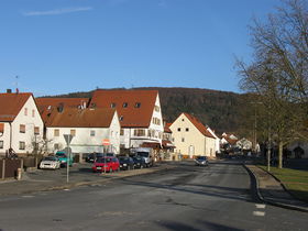 Diepersdorf (Gemeinde Leinburg)-Hauptstrasse.jpg
