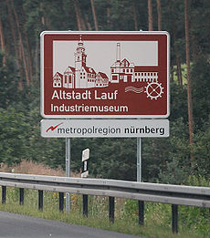 528px-Unterrichtungstafel Altstadt Lauf (2009).jpg